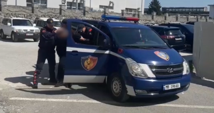 Tiranë/ Arrestohet drejtuesi i automjetit që përplasi për vdekje 10-vjeçaren