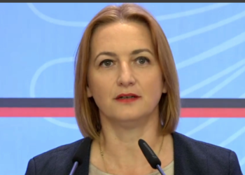 ‘’Presidenti gabon’’, Denaj-Metës: Nesër do të përgjigjem me fakte kokëforta, qeveria s’ka pasur çfarë të negociojë sepse nuk ishte hua e re