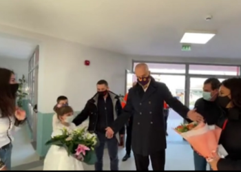 14 shkolla e kopshte të reja në Kamëz, Rama-Sulit: Sistemojeni dhe këtë sheshin