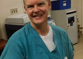 Mjeku në Miami humb jetën 16 ditë pas marrjes së vaksinës së COVID-19, nisin hetimet