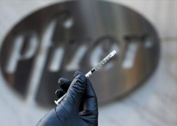 Maqedonia do të marrë nga Pfizer 800 mijë vaksina kundër Covid-19, 5850 të parat arrijnë në shkurt