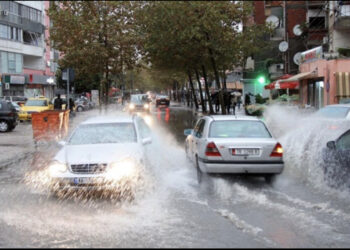 Nuk ndahen shirat në vend! Parashikimi i IGJEUM për situatën në vend, sërish probleme me përmbytjet