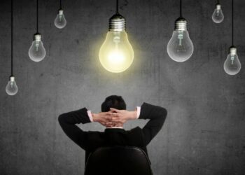 Shqipërisë po i ikin intelektualët, OECD: E katërta në botë për rritjen e emigracionit të njerëzve të aftë