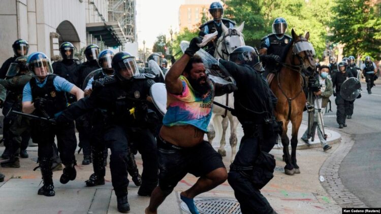 Protestat në SHBA/ Kryebashkiakja e Uashingtonit shpall gjendjen e emergjencës për 15 ditë
