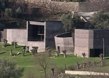 Vila e Rames ne Surres