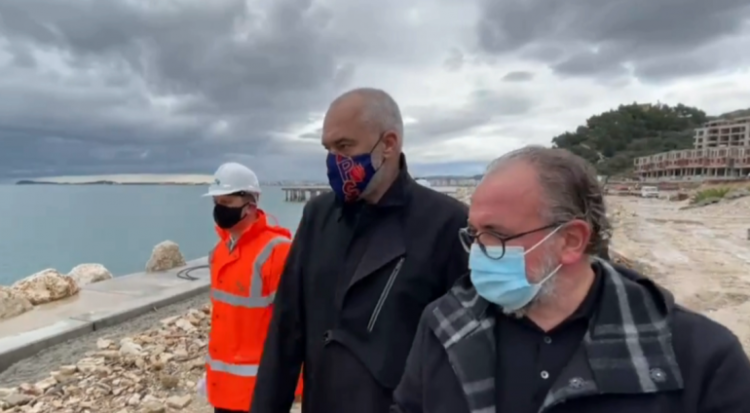 “Plazhi si në Karaibe”/ Rama inspekton punimet për Lungomare 2 me Gjiknurin dhe Lelin