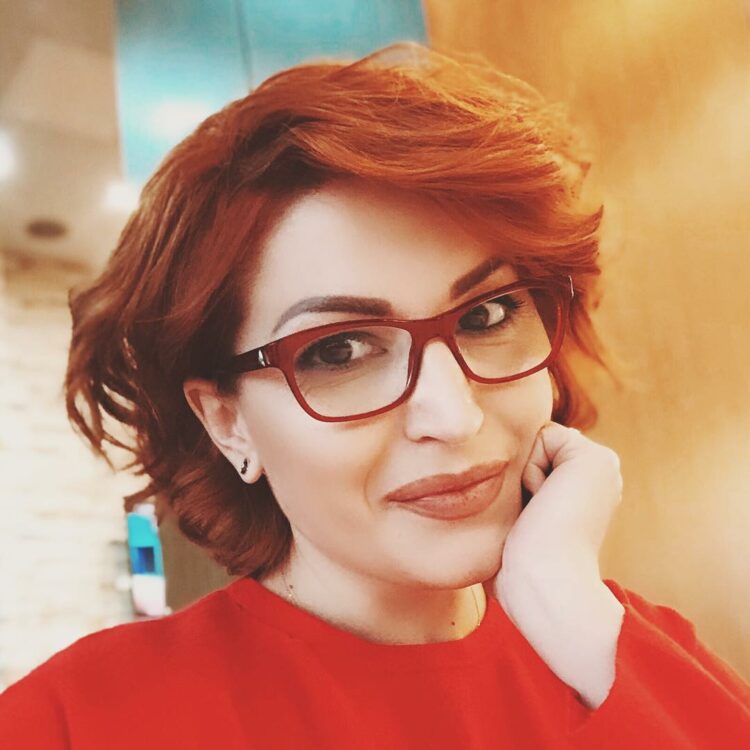 “Po tani mam?” Fiori Dardha humb nënën, prek me fjalët e saj: Hapi krahët ëngjëlli ynë dhe bëje më të kaltër qiellin me sytë e tu të shkruar!