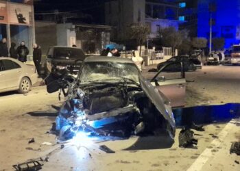 Aksident i rëndë në Berat, ‘BMW-ja’ merr përpara 4 makina të tjera, autori ia mbath (FOTOT nga vendngjarja )