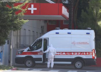 Nëndrejtori i ISHP: Në Shqipëri po qarkullon një COVID ndryshe, nuk jemi në gjendje të themi nga vjen