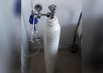 Bombola oksigjeni pa autorizim mjekësor, arrestohet specialisti i spitalit të Kavajës, i shpërndau 30…