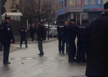 E rëndë! Sherr me thika mes 5 të miturve në Prizren, vritet 15-vjeçari