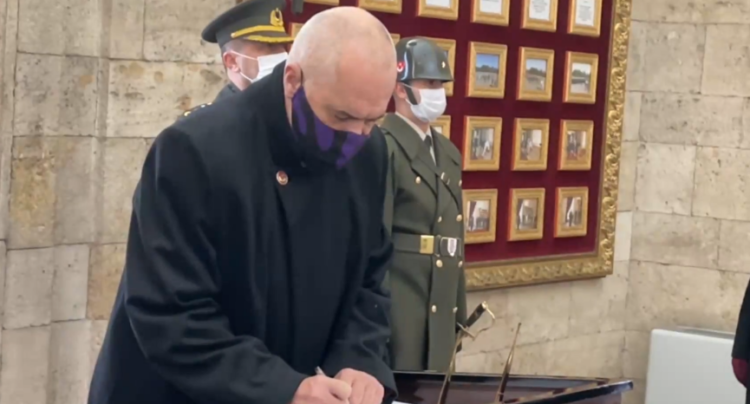 Rama në muzeun Ataturk