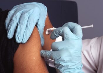 Pse mund të infektoheni me Covid-19 edhe pas vaksinimit