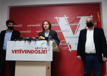 Në Lezhë dhe në Vlorë, Vetëvendosja zyrtarizon 2 kandidatët në Shqipëri për zgjedhjet e 25 prillit