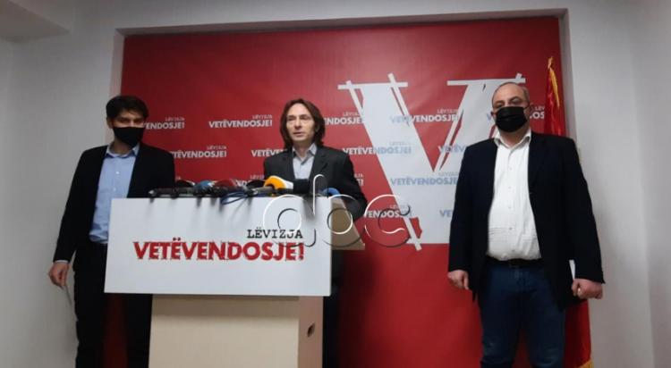 Në Lezhë dhe në Vlorë, Vetëvendosja zyrtarizon 2 kandidatët në Shqipëri për zgjedhjet e 25 prillit