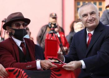 “Iku në përjetësi!” Meta shpreh ngushëllimet për ndarjen nga jeta të Lefter Çipës: Krijuesi brilant i Bregut