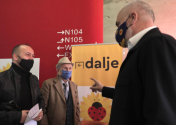 Rama publikon FOTOT: Vazhdon vaksinimi i gjyshërve e gjysheve mbi 80 vjeç