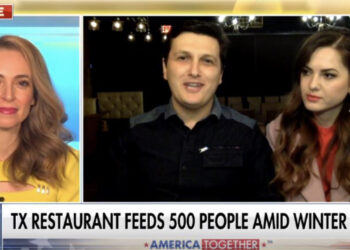 Gjesti i çiftit shqiptar, ‘ngroh’ zemrat amerikane! Shërbejnë 500 vakte ushqim falas për qytetarët në Teksas