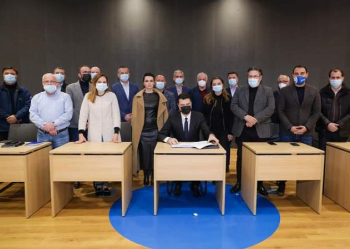 Basha mbledh sërish drejtuesit e qarqeve, zbulohen “porositë” e kreut të PD