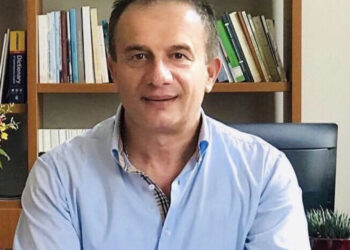 Ndërron jetë dekani i Fakultetit të Gjuhëve të Huaja/ Mesazhi prekës i ish-ministres: Zot mba dorën!(FOTO)