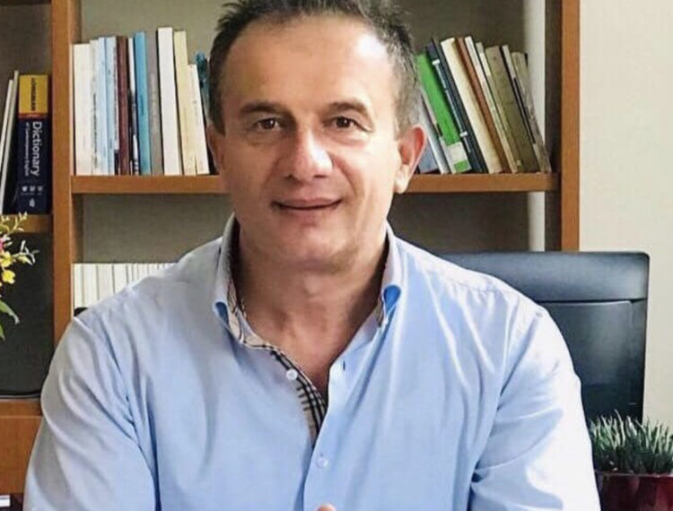 Ndërron jetë dekani i Fakultetit të Gjuhëve të Huaja/ Mesazhi prekës i ish-ministres: Zot mba dorën!(FOTO)