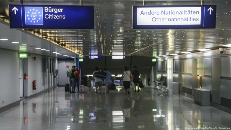 Gjermania ‘izolohet’, mbyll kufijtë me disa vende fqinje për shkak të koronavirusit