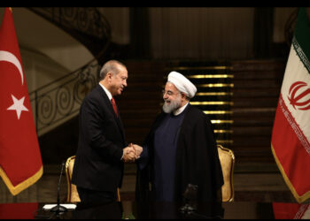 Erdogan zhvillon bisedë telefonike me homologun e tij iranian Rouhani