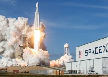 SpaceX do të nis ekipin e parë civil në hapsirë