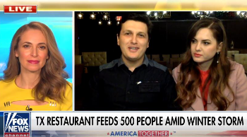 Shqiptarët japin ushqim falas për 500 amerikanë të goditur nga stuhia