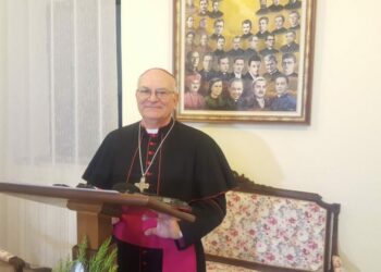 COVID-19/ Infektohet Arqipeshkvi i Shkodrës, kurohet në Itali