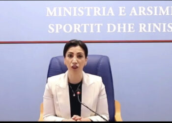 Moti i keq në vend! Ministria e Arsimit nxjerr UDHËZIMIN: Mbyllen shkollat! Nga data 15 deri në 19 shkurt 2021, online