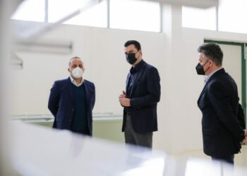 Basha nga Durrësi: Biznesi dhe ekonomia do të kthehen në rrugën e rimëkëmbjes