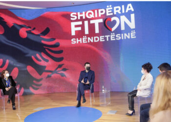 Basha takon mjekët: Më 25 prill, shqiptarët do të vendosin të shpëtojnë shëndetësinë nga pushteti korruptiv i PPP-ve