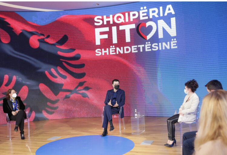 Basha takon mjekët: Më 25 prill, shqiptarët do të vendosin të shpëtojnë shëndetësinë nga pushteti korruptiv i PPP-ve