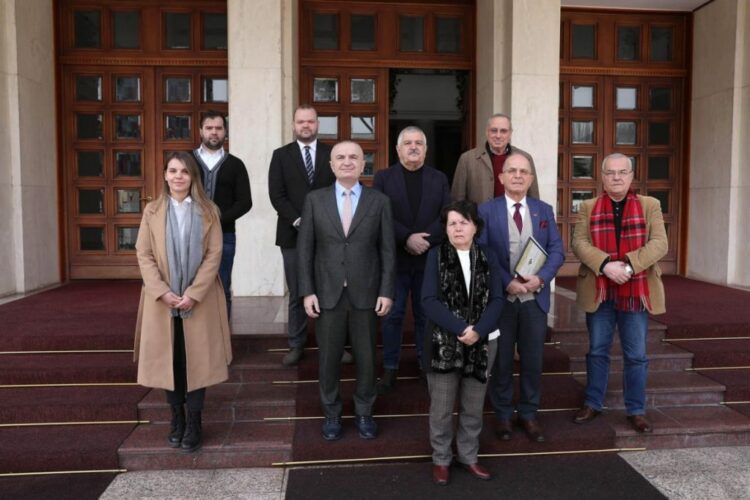 Meta për çështjen e detit: Rama asnjë autorizim nga Presidenti. S’do pranoj cenimin e interesave shtetërore dhe kombëtare