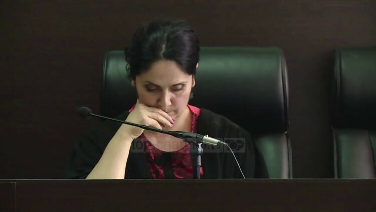 Operacioni i SPAK në Krujë/ Në pranga ish-të dënuar, si hynë në kontakt me gjykatësen Enkeleda Hoxha