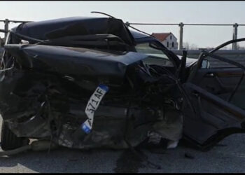 Aksidenti i rëndë në Fier-Vlorë, humb jetën një 18-vjeçar, katër të tjerë në gjendje të rëndë shëndetësore