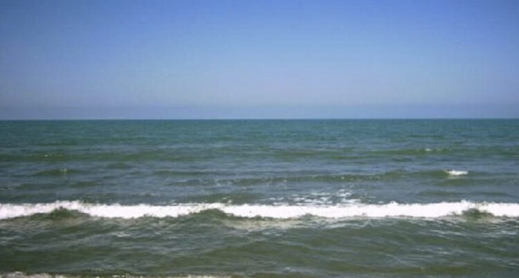 E rëndë/ Trupi i pajetë i një 50-vjeçari gjendet i mbytur në breg të detit në Durrës