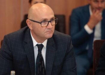 Lirohet nga burgu ish-drejtori i AKBN-së, u arrestua për skemë mashtrimi 1.5 milionë dollarë