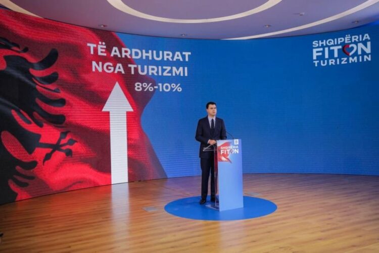 Basha prezanton planin e PD-së për turizmin: Dyfishojmë kontributin në punësim, do të rrisim numrin e turistëve të huaj me 15% në vit