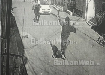 FOTO/ Momenti kur i shumëkërkuari për vrasje Orges Bilbili i drejton armën efektivit të policisë