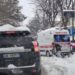 Rrugët e papastruara nga bora, ambulanca ngec në mes të Korçës
