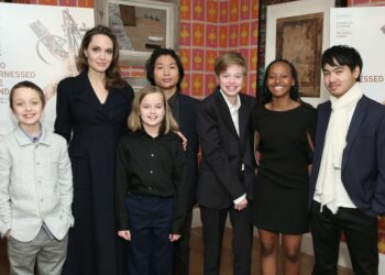 Angelina Jolie: Jam e bekuar që kam fëmijë nga kultura të ndryshme