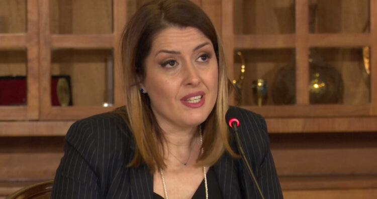 “Variantet e reja me Covid-19 mund të kenë hyrë në Shqipëri”, Manastirliu: Po presim analizat