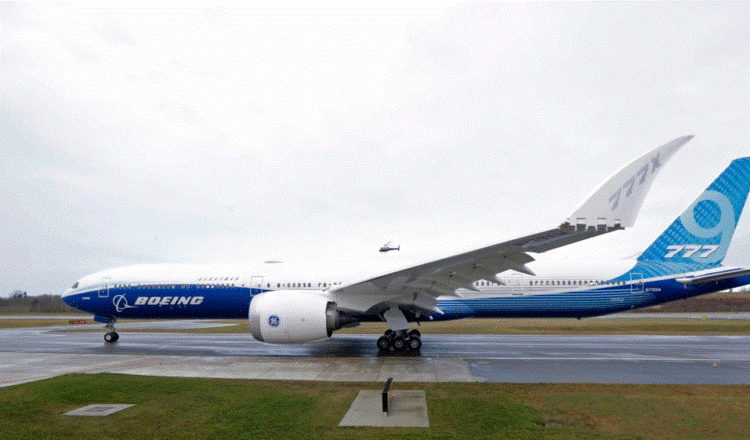 Probleme në motorr gjatë ngritjes në pistë, 24 avionë Boeing 777 nxirren nga përdorimi (FOTO)