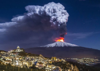 Riaktivizohet Etna, seri shpërthimesh në malin vullkanik në Siçili