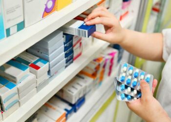 Vlera e importeve farmaceutike arrin rekord në dhjetor prej pandemisë, 25 mln euro