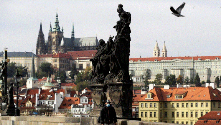 Merret vendimi: Çekia i jep fund gjendjes së jashtëzakonshme