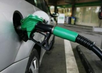 Kriza ekonomike nuk pengon importin e naftës, arrin rekord edhe pse shitjet kanë rënë