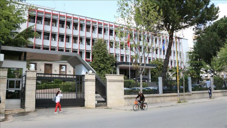 Njoftimi i rëndësishëm për shqiptarët rezidentë në Francë, Suedi dhe Gjermani